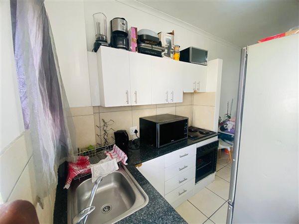 1 Bedroom Property for Sale in Kensington Western Cape